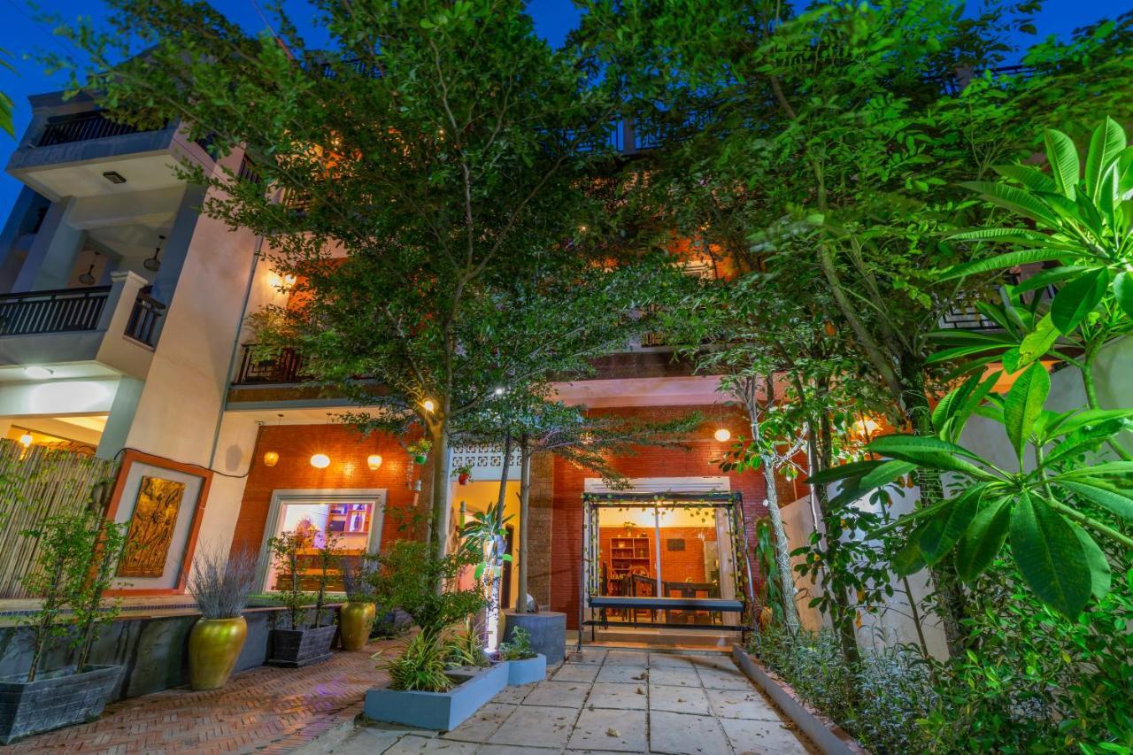 לינה וארוחת בוקר סיאם ריפ Angkor Rithy Boutiquese מראה חיצוני תמונה